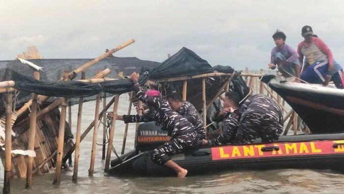 Pagar Laut: Dampak, Penanganan, dan Harapan