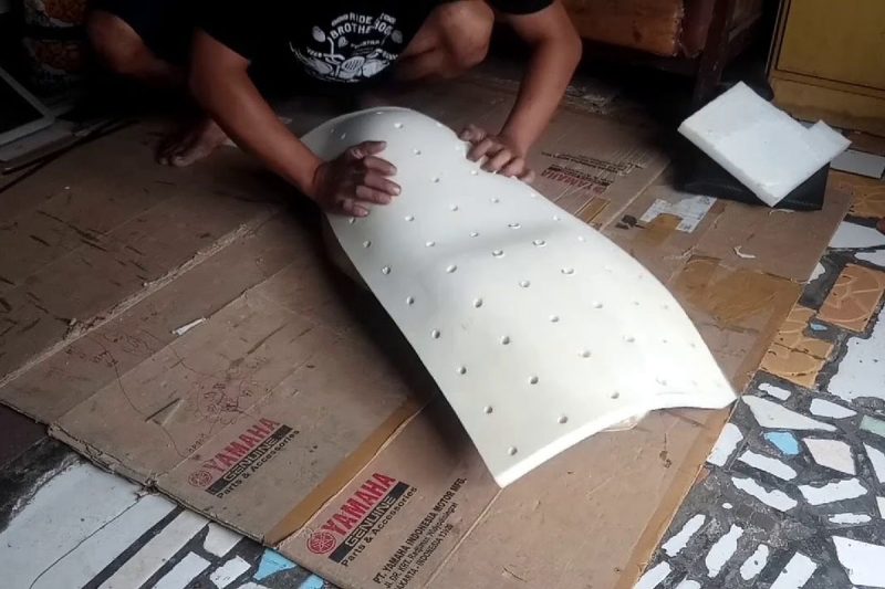 Bahan Latex Rahasia Kenyamanan Jok Motor Lebih Empuk