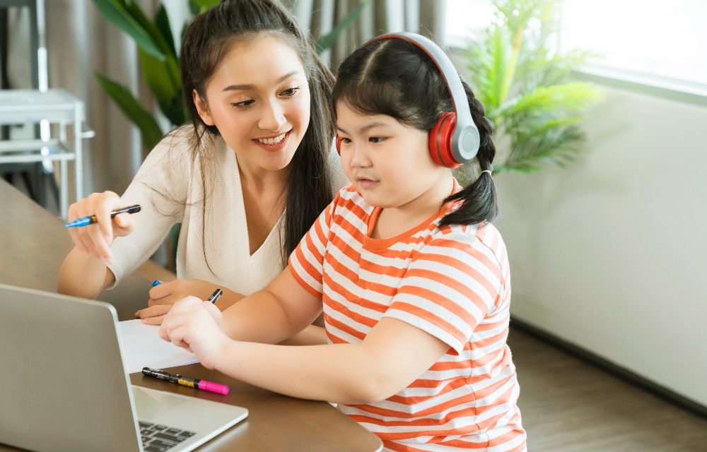 Nilai Lebih Dari Ibu Yang Cerdas Dalam Mendidik Anak