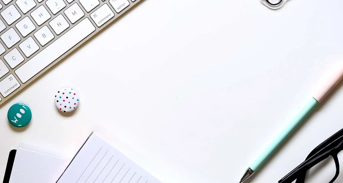 Perlengkapan Dasar Blogger Yang Tidak Boleh Terlewatkan