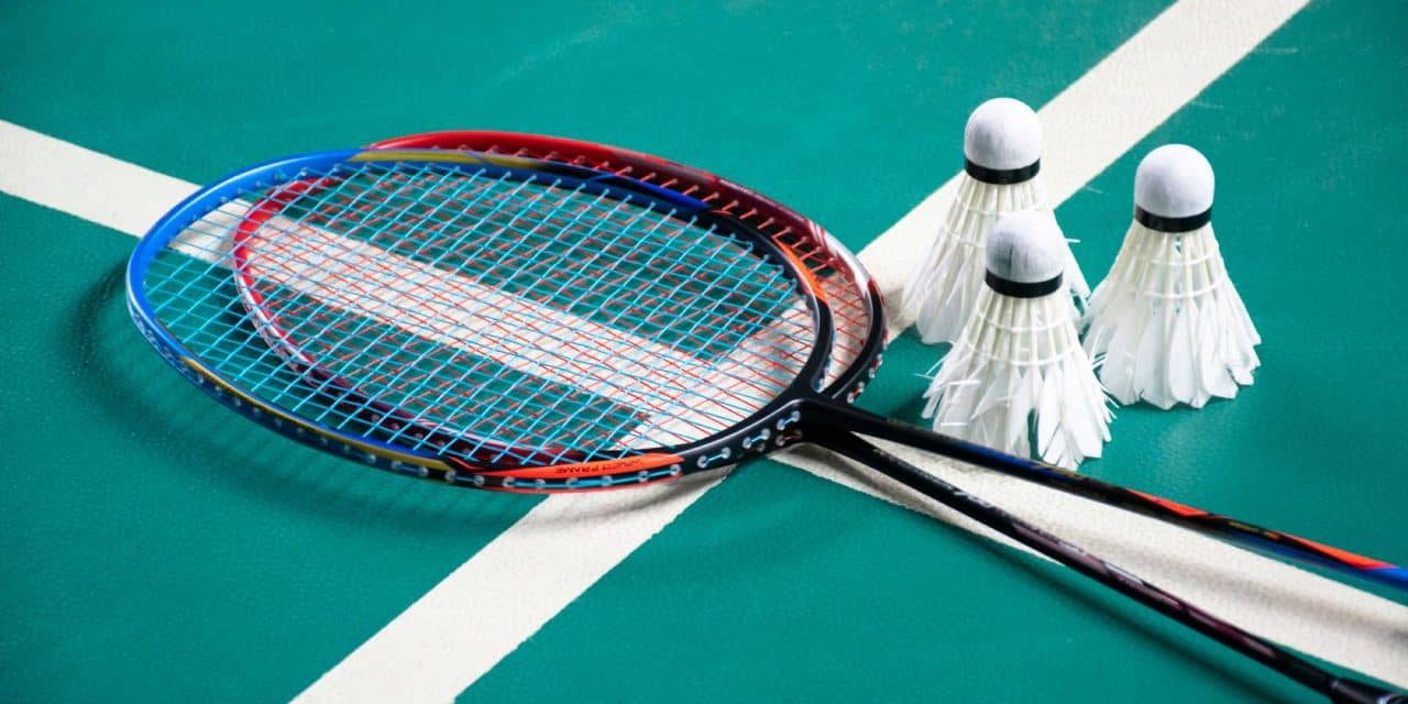 Koleksi Raket Badminton Yonex Terbaik Dan Terlaris
