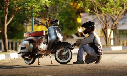 Ulasan Singkat Mengenai Vespa, Skuter Yang Sedang Naik Daun