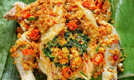 Hidangan Khas Ayam Betutu Dari Indonesia