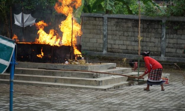 Proses Kremasi Pada Mayat Seseorang