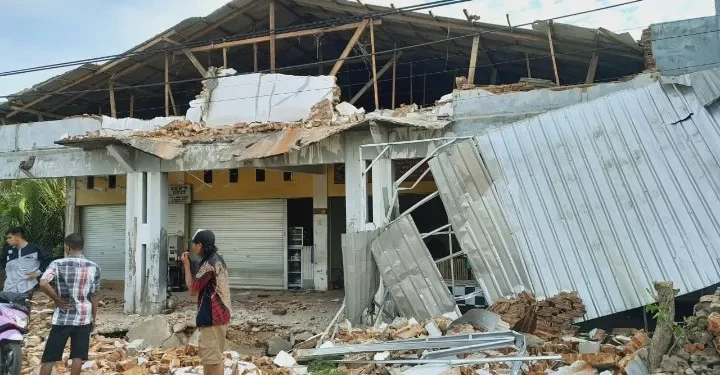 Bencana Alam Gempa Magnitudo Yang Sangat Membahayakan