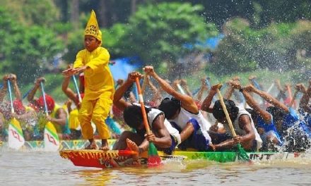 Lomba Perahu Pacu Jalur Yang Menjadi Sebuah Tradisi