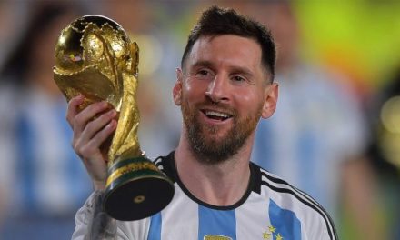 Pemain Bola Terbaik Salah Satunya Lionel Messi