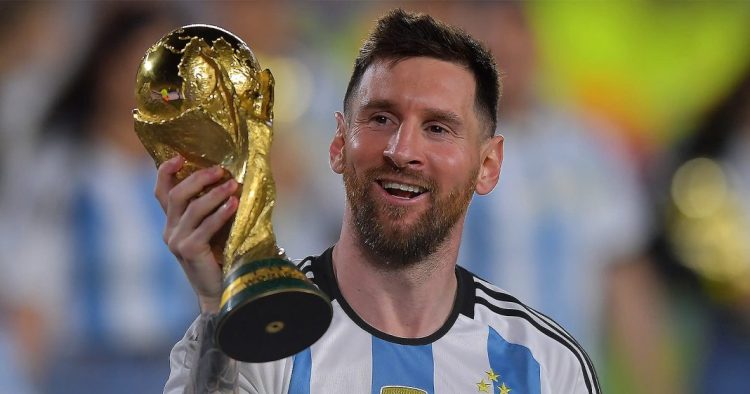 Pemain Bola Terbaik Salah Satunya Lionel Messi