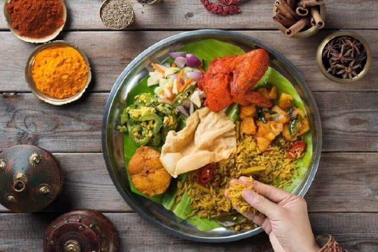 Kenapa Makan Pakai Tangan Kanan? Ini Alasannya