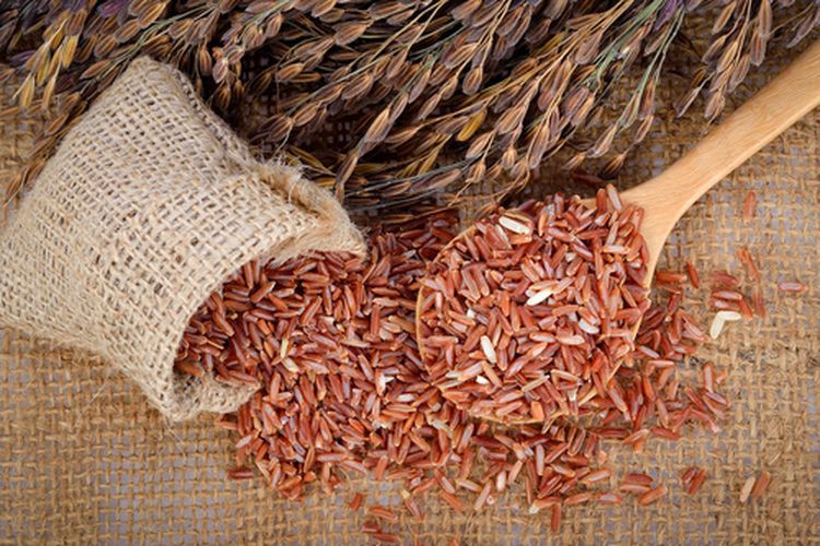 Kandungan Nutrisi Beras Merah Dan Manfaatnya Untuk Tubuh