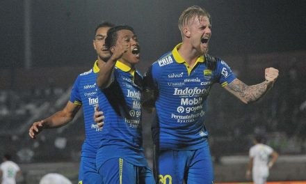 Ditekan Persib, Siapa Pemain Persebaya Yang Paling Buruk?
