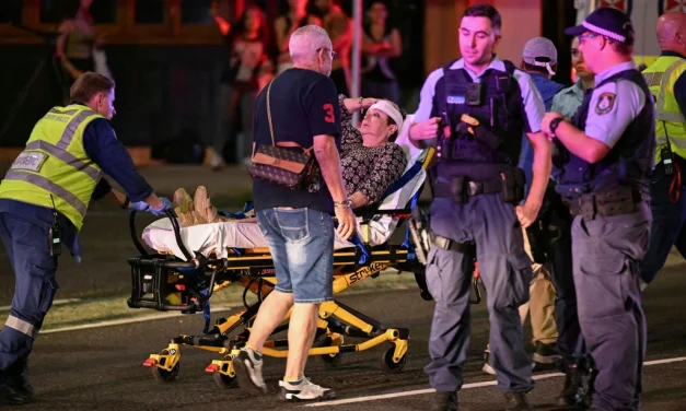 Kengerian Tragedi Penembakan Massal Anti-Semit di Bondi Beach