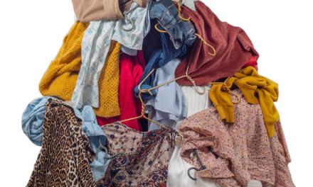 Thrifting Lebih dari Sekadar Baju Bekas,Revolusi Gaya Hidup.