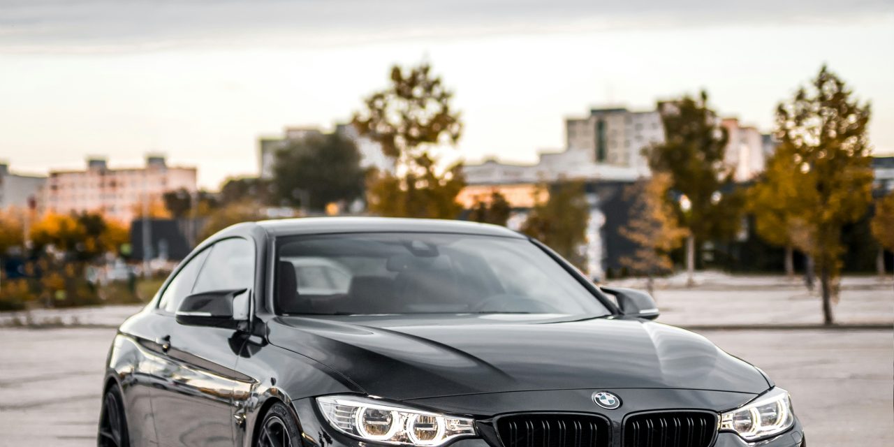 BMW:Keunggulan, Inovasi, dan Kenikmatan Berkendara Sejati