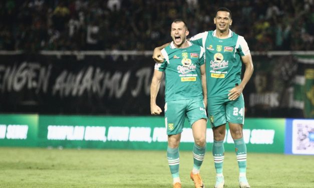 Persebaya Vs PSM: Duel Adu Cerdik Antisipasi Bola Mati!