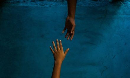 Refleksi Kasus NTT: Pentingnya Jadi Sahabat Bagi Anak Sendiri