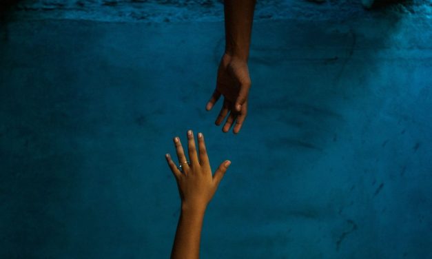 Refleksi Kasus NTT: Pentingnya Jadi Sahabat Bagi Anak Sendiri