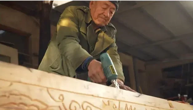 Horor Dunia Kerja: Kematian Yang Tak Hentikan Deadline