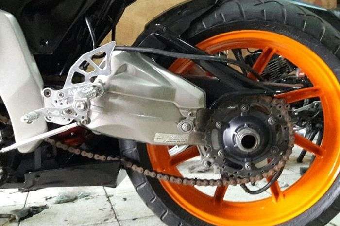 Sering Di Abaikan, Ini Alasan Kenapa Rantai Motor Cepat Rusak