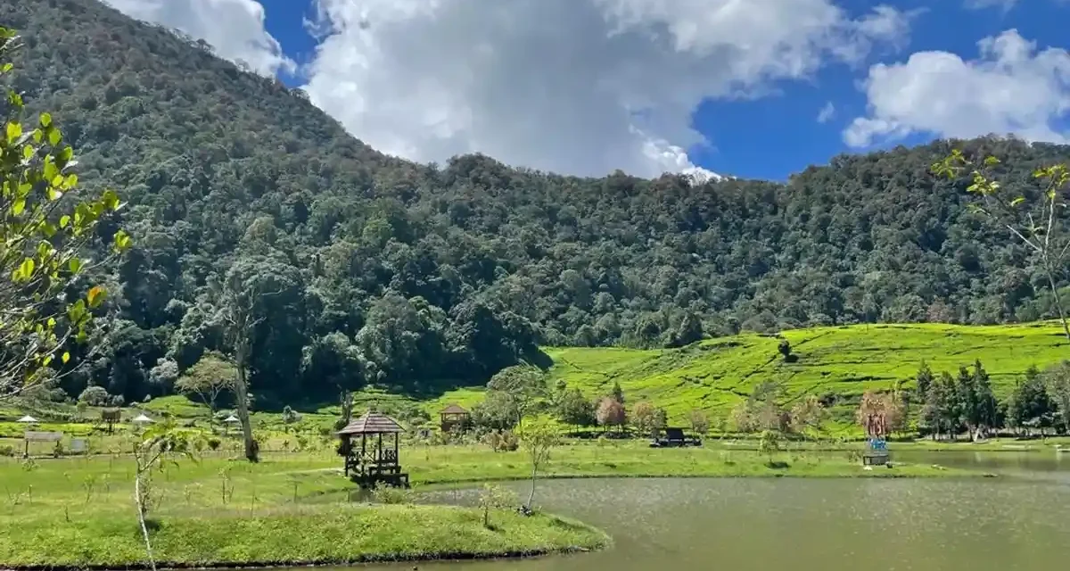 5 Rekomendasi Wisata Adem Di Bogor Saat Imlek