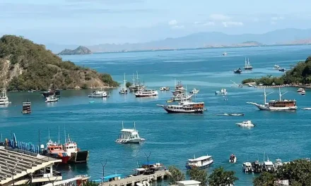 BBM Langka, Kapal Wisata Labuan Bajo Batal Jalan