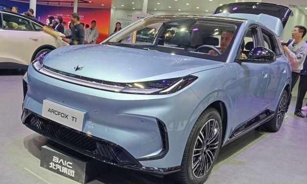 Gebrakan BAIC Di Pasar Mobil Listrik RI: Bawa Arcfox T1!