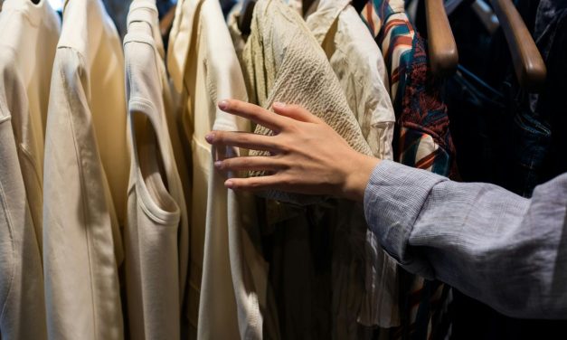 Di Balik Alasan Slow Fashion Sulit Populer
