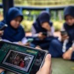 Jangan Bebas Banget! Ini Alasan HP Anak Perlu Di Batasi