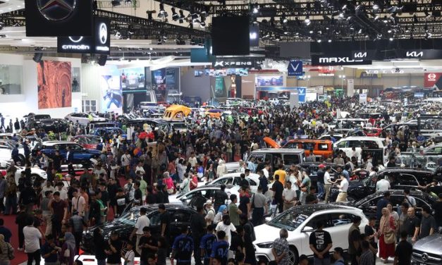 Pasar Otomotif Agustus 2025 Lagi Sepi, Ada Apa Sebenarnya?