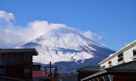 Rela Bayar Mahal? Ini Realita Baru Mendaki Gunung Fuji